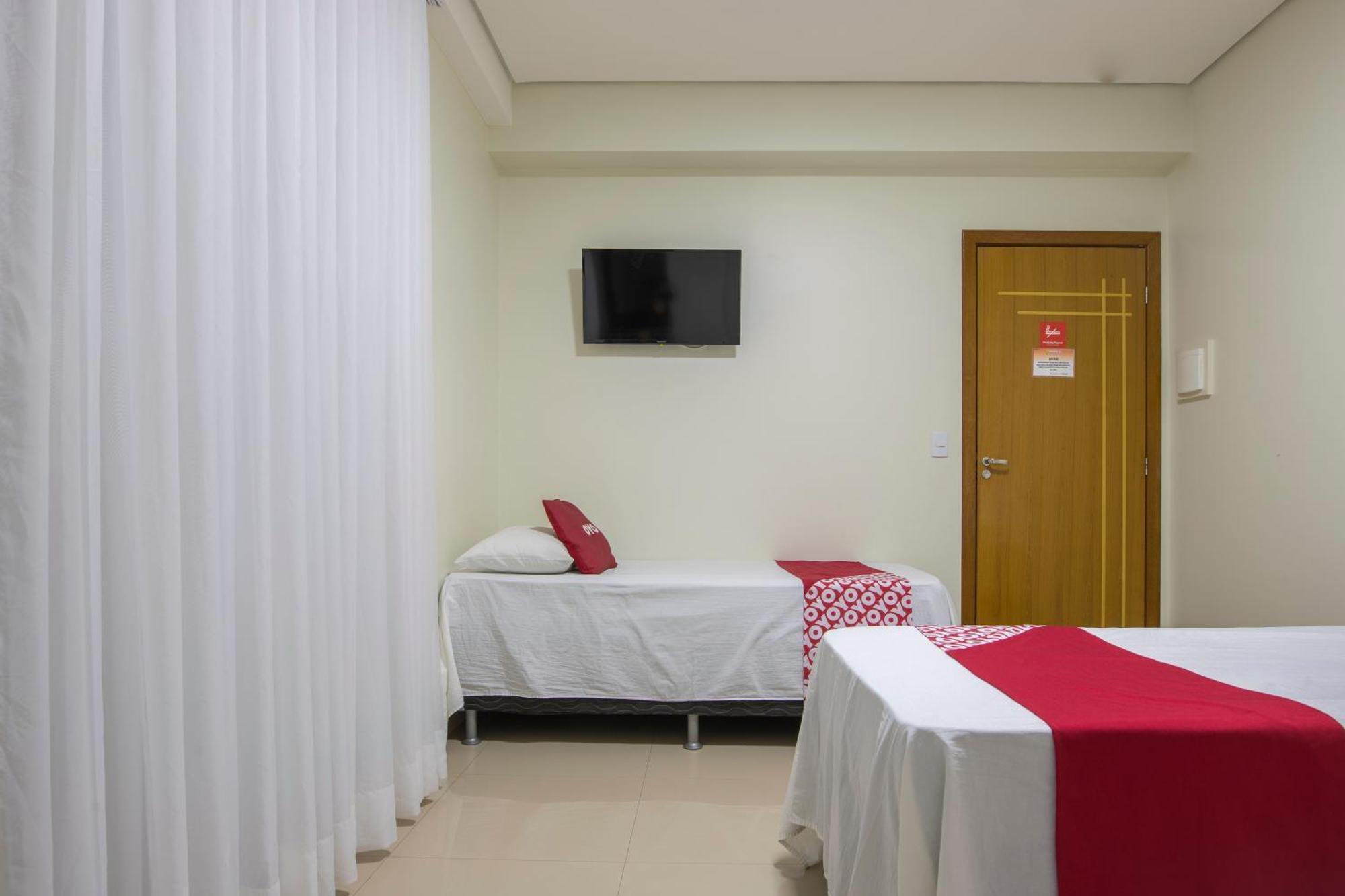 Oyo Tropical Confort Hotel, Brasilia Sao Sebastiao  Kültér fotó